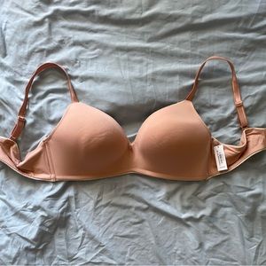AdoreMe Johanna Contour Bra NWT, Available in 36DD and 38DD
